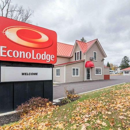 Econo Lodge Сент-Олбанс Екстер'єр фото